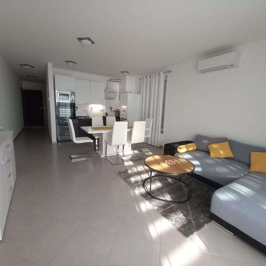 Appartamento Apartman Nehaj Senj  Esterno foto