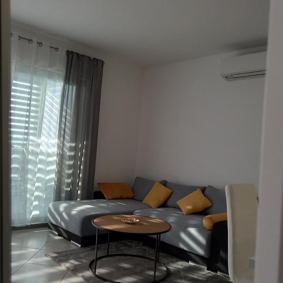 Appartamento Apartman Nehaj Senj  Esterno foto
